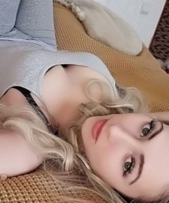 Моя опытность и нежность не оставят тебя равнодушным. 🌸
В Москве я обитаю и готова воплотить все твои фантазии в реальность. Моими услугами ты можешь наслаждаться на самом высоком уровне: от классического секса до ролевых игр или бдсм-экспериментов. 🌟
📷 Фото, которые ты видишь, полностью соответствуют реальности. Мои клиенты оценивают не только мою красоту, но и мои навыки в постели. Позволь мне позаботиться о твоем удовольствии и сделать каждую встречу незабываемой. 🔥
🔝 Доверься мне, и я окуну тебя в мир страсти, ласки и наслаждения. Принимаю только индивидуально, чтобы обеспечить максимальную конфиденциальность. Не упускай шанс испытать самые невероятные ощущения в Москве! 💋 Ксения